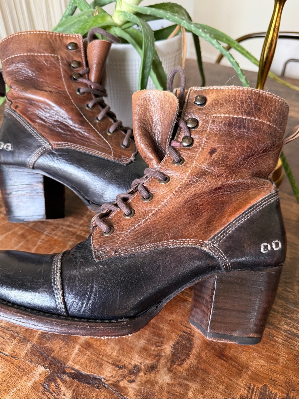 Bed Stu Judgement Two-Tone Brown/Black Leather Lace-Up Heeled Boots 9 - Picture 6 of 15